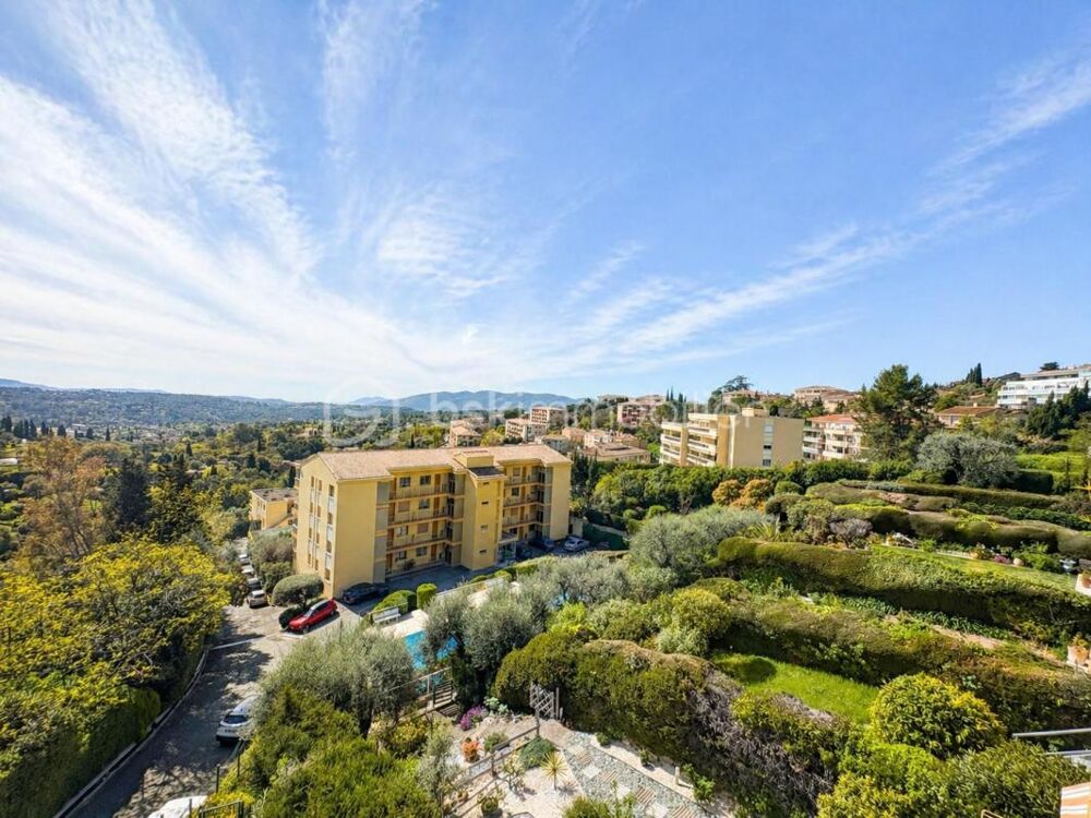 Appartement dexception avec terrasse vue mer et 2 garages