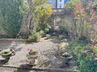  Maison à vendre 13 pièces 353 m²