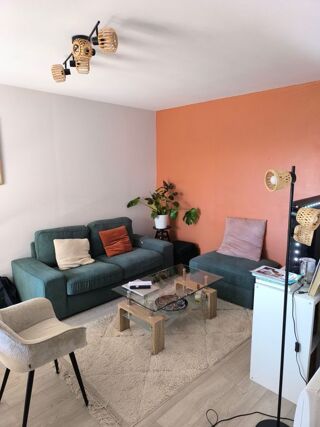  Appartement à louer 3 pièces 56 m²