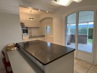  Maison  vendre 6 pices 185 m