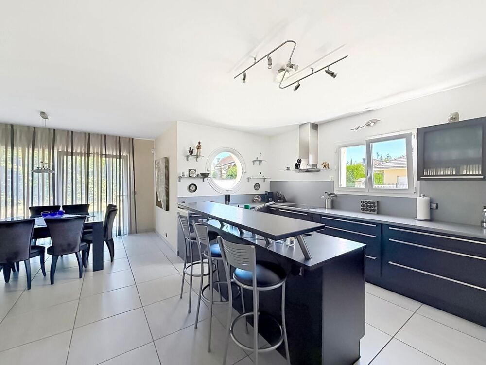 Belle villa familiale 200m2 4 chambres à CHENS SUR LEMAN (74)