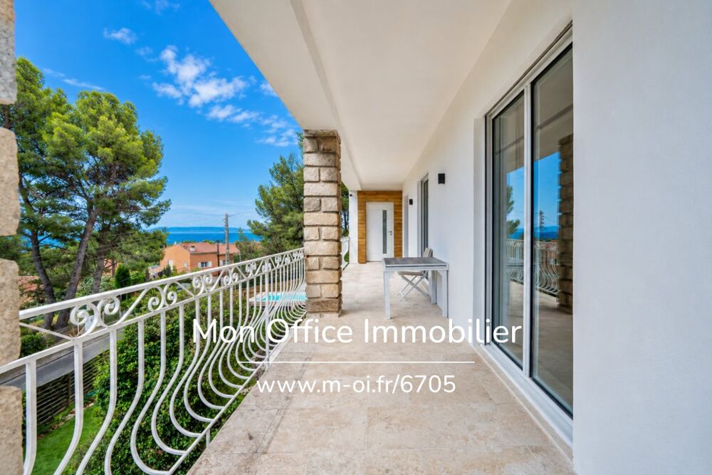 Référence : 6705-VCA. - Villa Familiale avec Vue Mer 250 m2 - séparée en deux Grands Appartements de Standing plus un studio - V