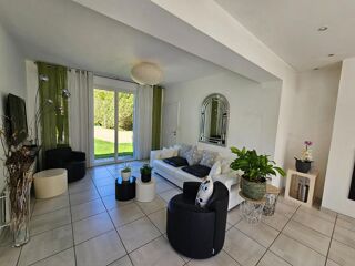  Maison  vendre 6 pices 185 m