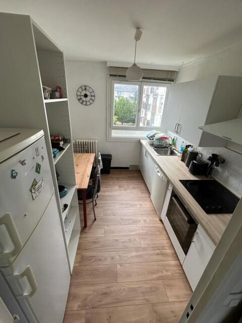  Appartement � louer 1 pi�ce 75 m�