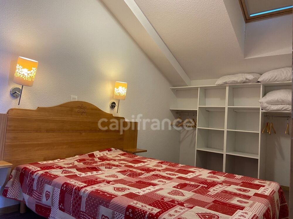 En Savoie (73), à vendre station de ski, Domaine Galibier Thabor 1800, T2, balcon, piscine, belle vue