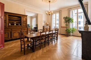  Appartement à vendre 8 pièces 232 m²