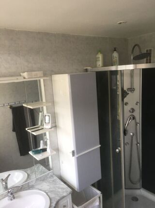 Appartement à louer 4 pièces 66 m²