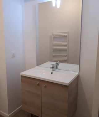  Appartement à louer 2 pièces 45 m²