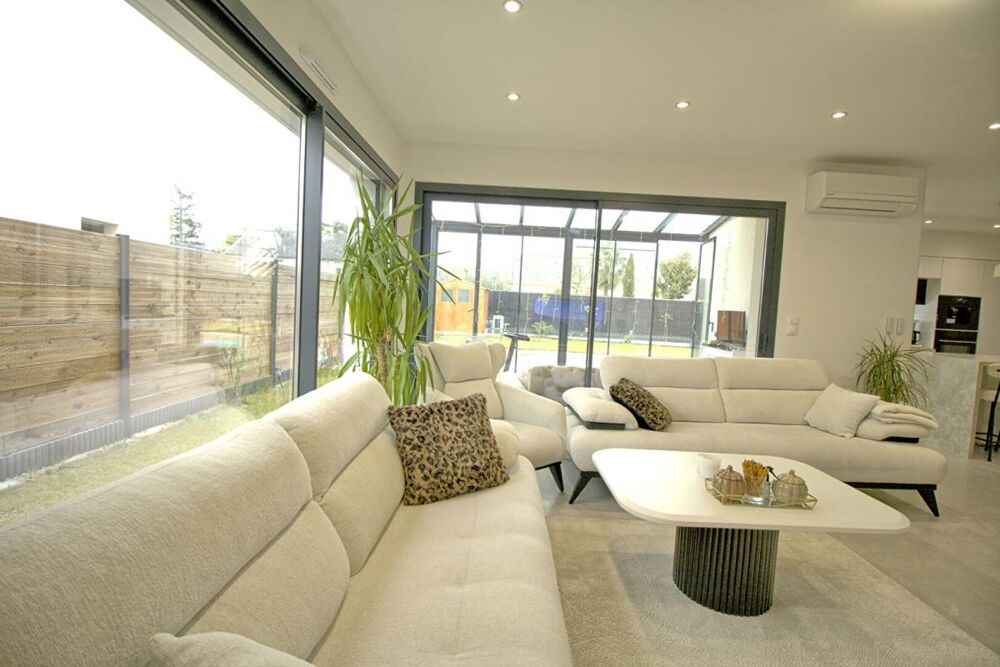 Vente Maison Maison de plain pied avec piscine de 2024 Type 5 BRAIN SUR L'AUTHION Brain sur l authion