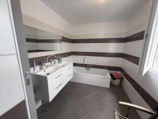  Maison à vendre 8 pièces 235 m²