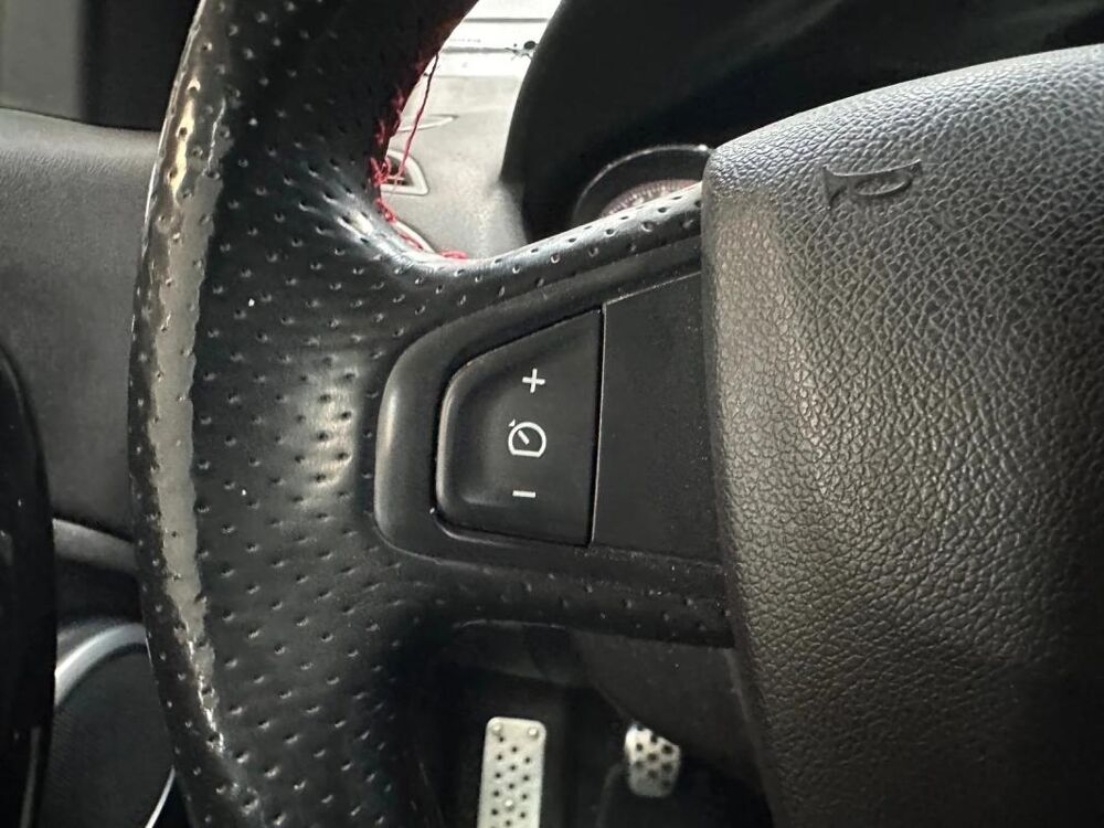 M&eacute;gane III Coup&eacute; 2.0 16V 265 S&S RS 2015 occasion 06700 Saint Laurent Du Var