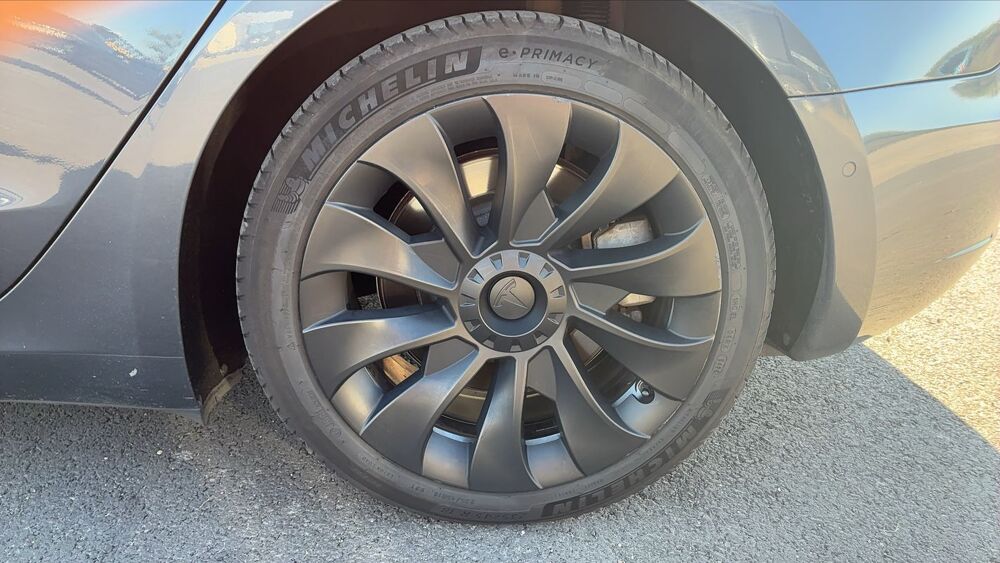 Model 3 283 RWD Standard Range Plus 2021 occasion 76230 Isneauville