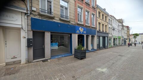   À LOUER – LOCAL COMMERCIAL AU CŒUR DU CENTRE HISTORIQUE DE SAINT-OMER(62) 
