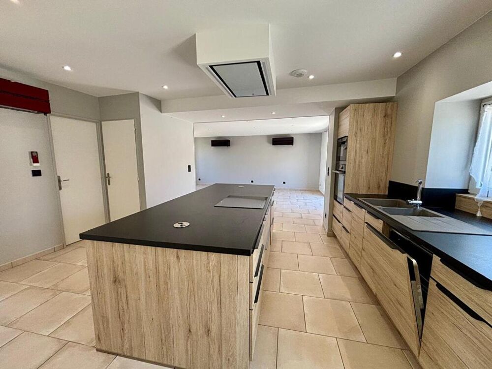 Vente Maison Maison familiale de 170 m² entièrement rénovée avec goût - Pougues-les-Eaux - 3 chambres - garage -  terrain 393 m² Pougues les eaux