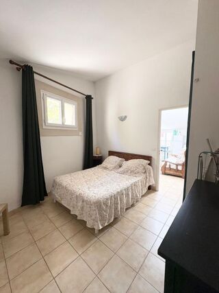  Appartement à louer 2 pièces 50 m²
