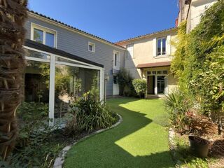  Maison à vendre 11 pièces 256 m²