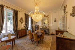 Immeuble à vendre 14 pièces 600 m²