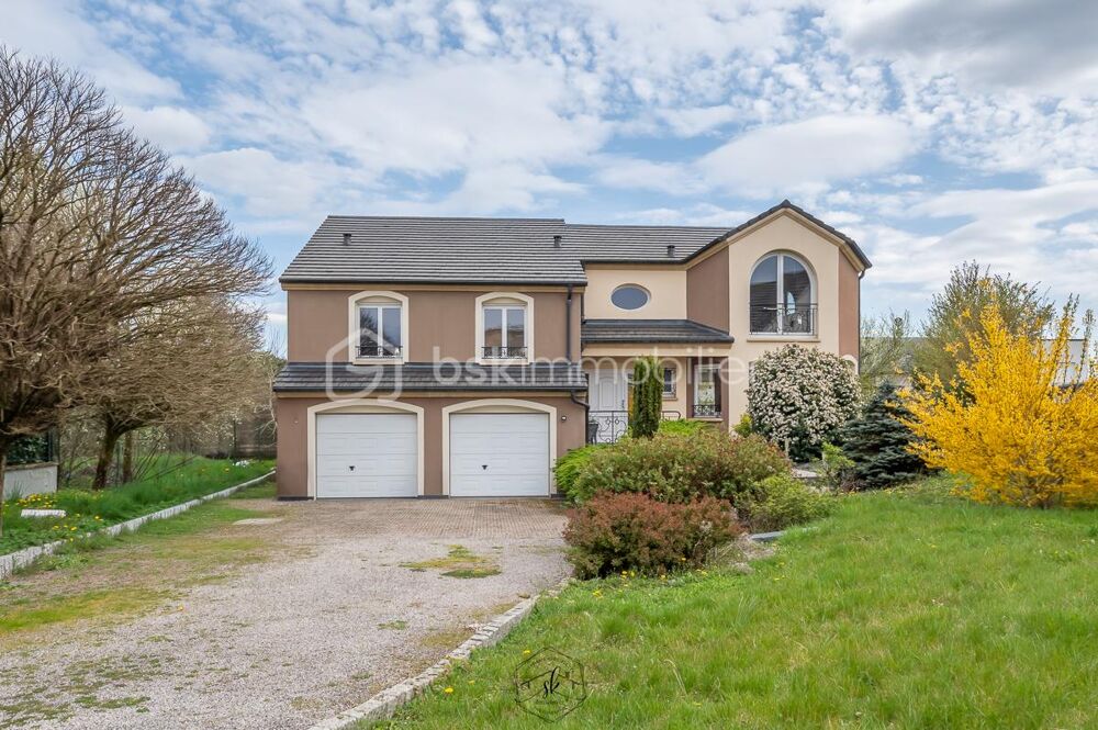 Maison 204 m²  Élange  Terrain 1 142 m²
