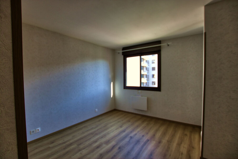 Vente Appartement A VENDRE CENTRE VILLE TOULOUSE T2 ENTIEREMENT RENOVE DANS RESIDENCE DE STANDING Toulouse