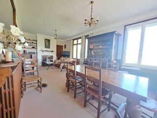  Propri�t�/ch�teau � vendre 10 pi�ces 222 m�