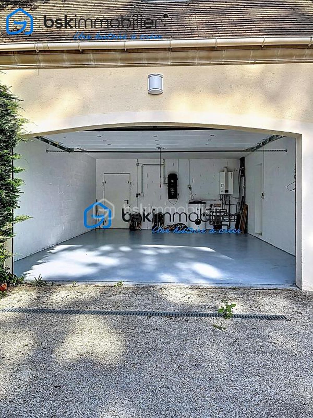 à vendre  Propriété/château Feucherolles (78810)