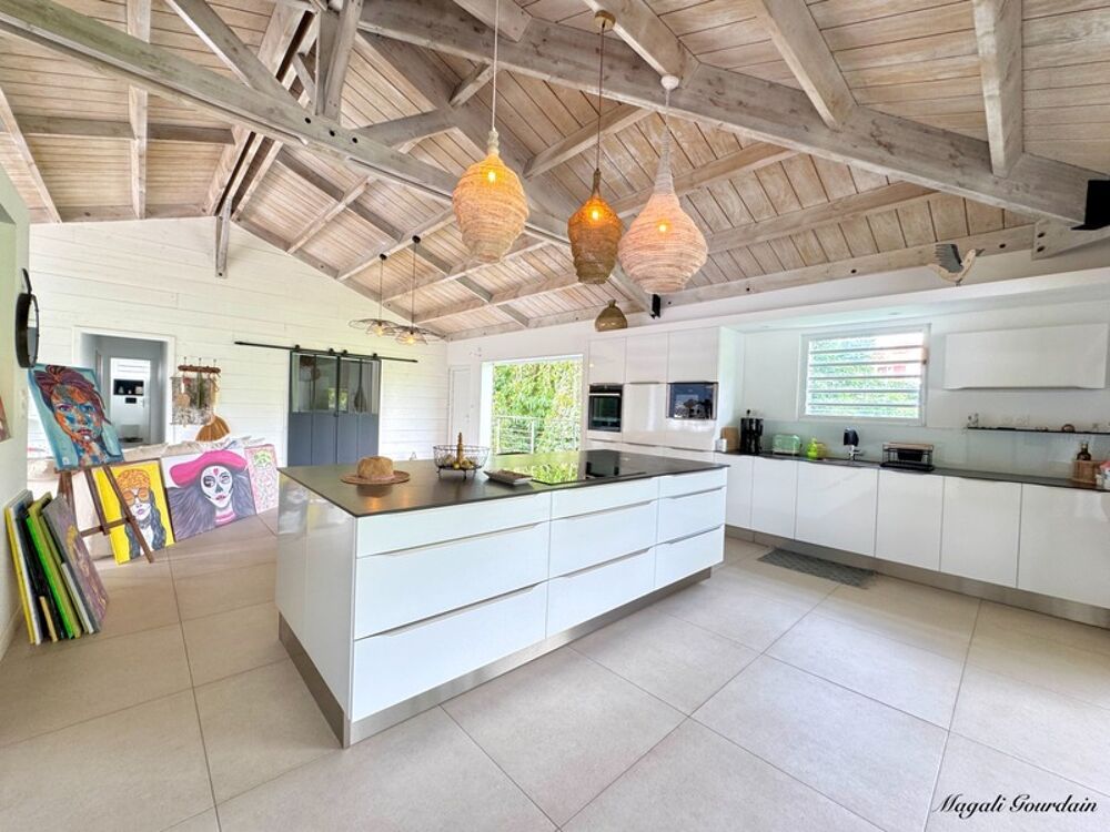 � vendre  Maison Sainte-Anne (97180)