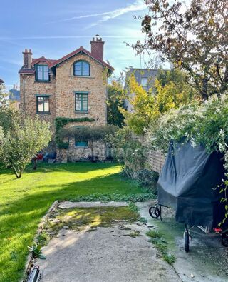  Maison  vendre 9 pices 192 m