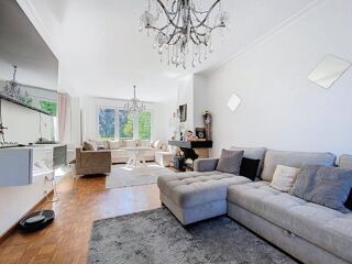  Villa  vendre 6 pices 145 m