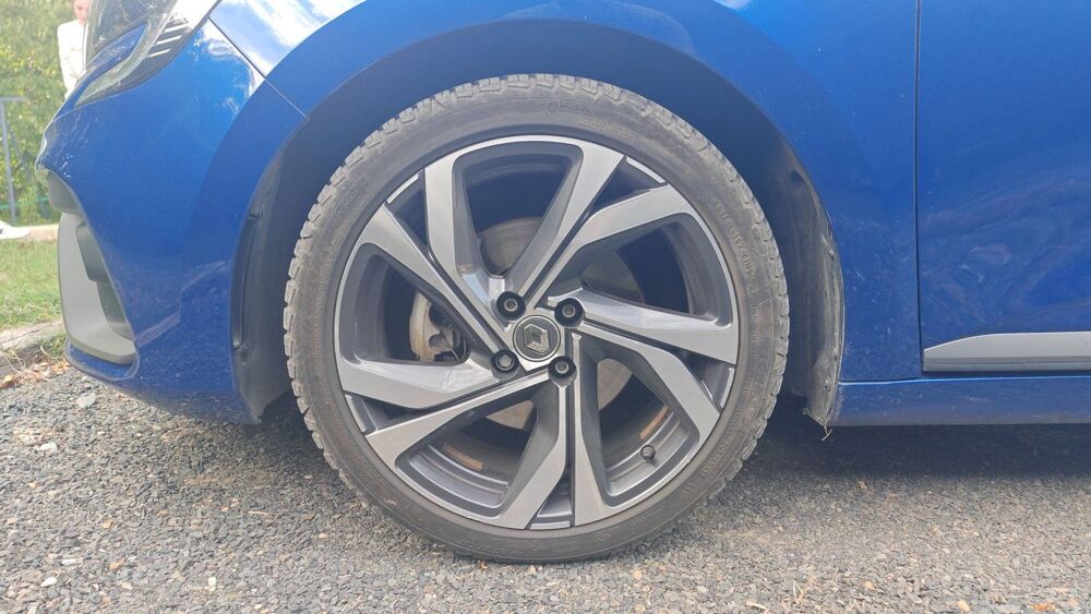Clio 1.6 E-Tech 140 Hybrid 91 RS Line 2020 occasion 01140 Saint Etienne Sur Chalaronne