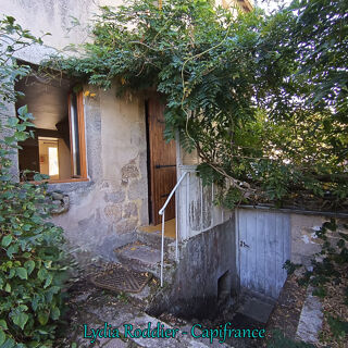 Vente Maison Corps de ferme à vendre 6 pièces - Atelier - Hangar - Dépendances - Terrain 1952 m2 à LACHAUX (63290) Lachaux