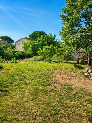  Terrain à vendre 604 m²