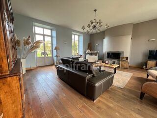  Propriété/château à vendre 15 + pièces 468 m²