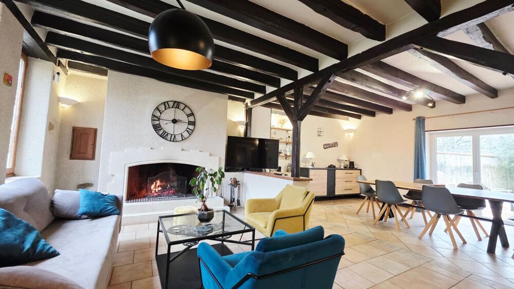 VASSELAY MAISON 172M² 6 PIECES 4 CHAMBRES PISCINE JARDIN