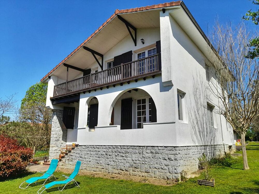 Vente Maison Maison de caractère avec panorama exceptionnel sur les Pyrénées Oloron sainte marie
