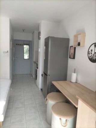  Appartement à louer 1 pièce 21 m²