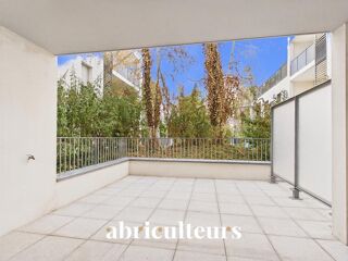 Vente Appartement Bordeaux (33300) - 3 pièces lumineux de 68 m² avec terrasse de 18 m² et parking, proche Cité du Vin Bordeaux
