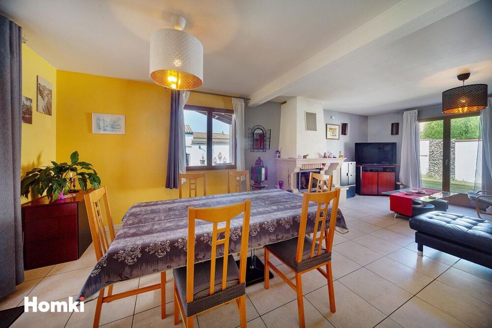 Vente Maison Maison/Villa T7 de 172 m² à La Magdelaine-sur-Tarn 31340 Bessieres