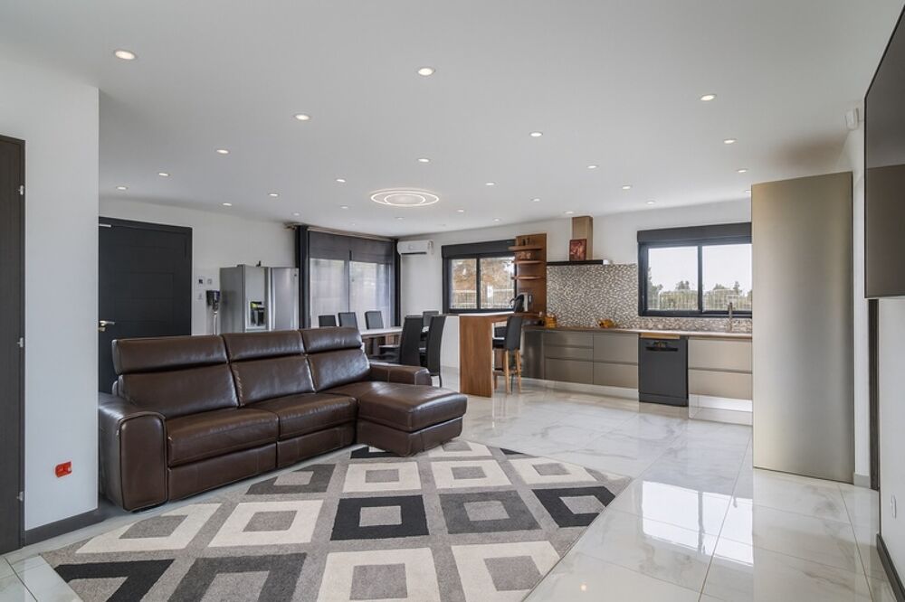 Maison 8 pièces 330 m² · à Argenteuil · 330 m² · 760 000 €