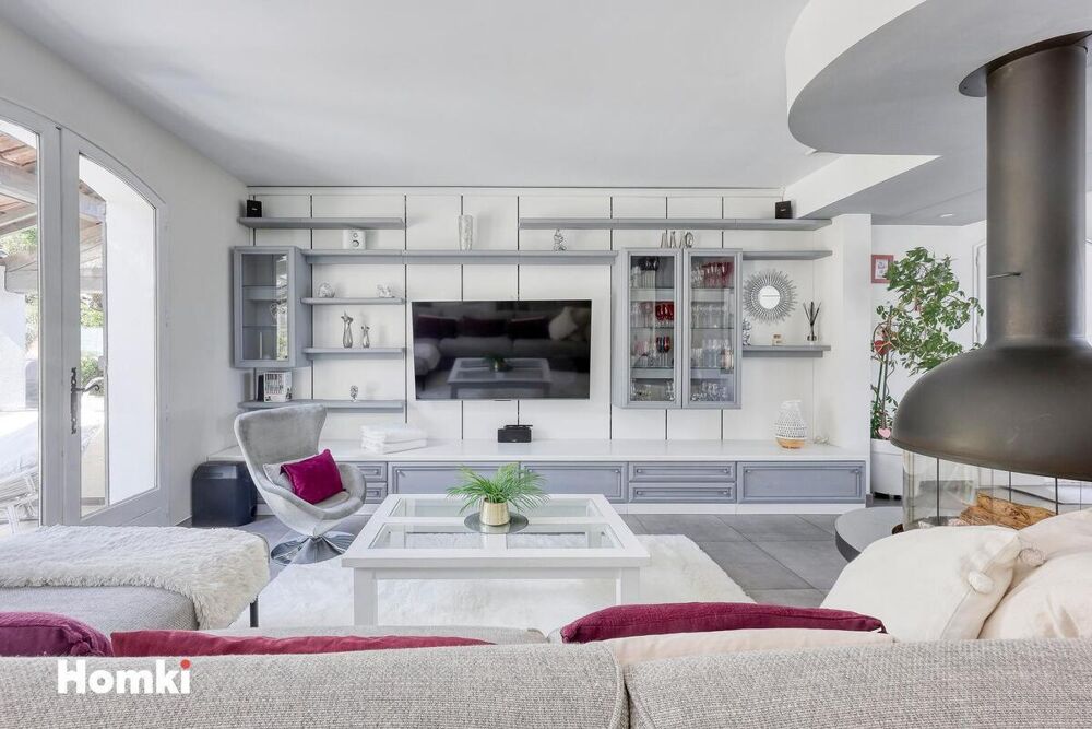 � vendre  Maison Solli�s-Ville (83210)