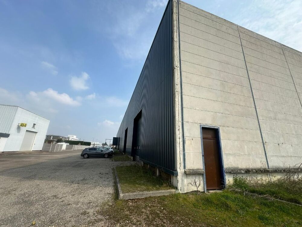   A louer : Local de stockage 
