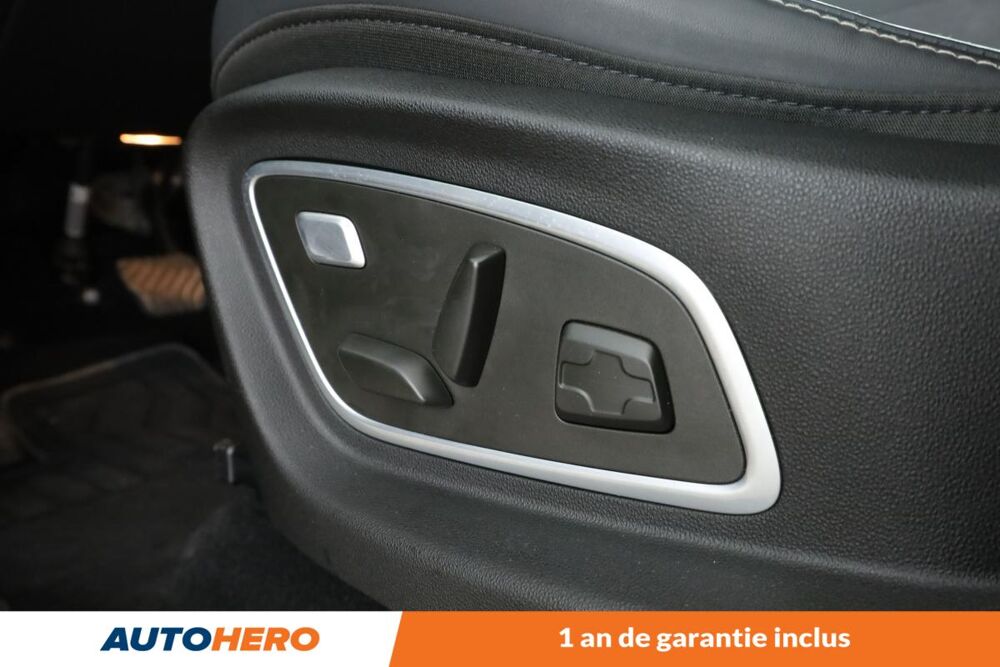 Sc&eacute;nic 1.3 TCe Initiale Paris EDC 160 ch 2018 occasion 92130 Issy-les-Moulineaux