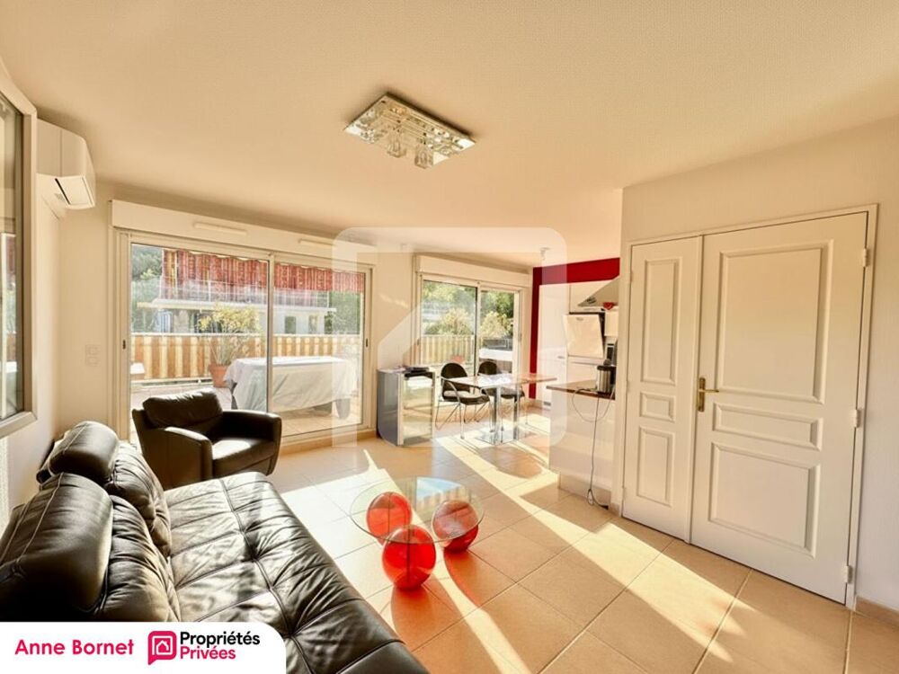Vente Appartement Appartement en toit-terrasse avec 48 m2 d'extérieur, double garage, cave Grasse