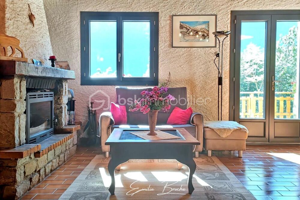 CHALET 4 CHAMBRES - EN PLEINE NATURE - A 15 MINUTES DES PISTES DE SKI