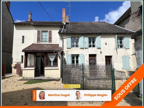 Lot de 2 maisons de village, 180 m2, 8 pièces, garage, terrain 99500 Saint-Grand-le-Puy (03150)