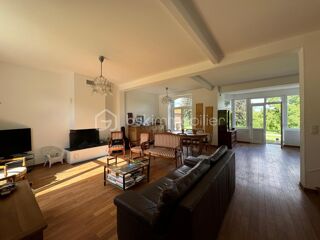  Propri�t�/ch�teau � vendre 7 pi�ces 155 m�