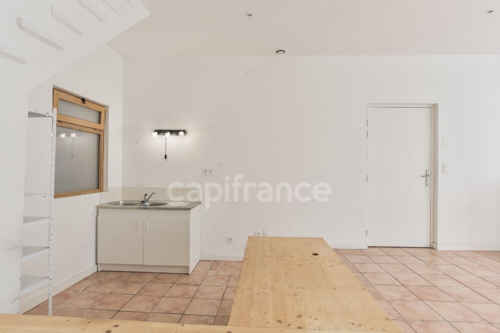 Terrasse en toiture & grand garage : une maison de village rare proche dUzès