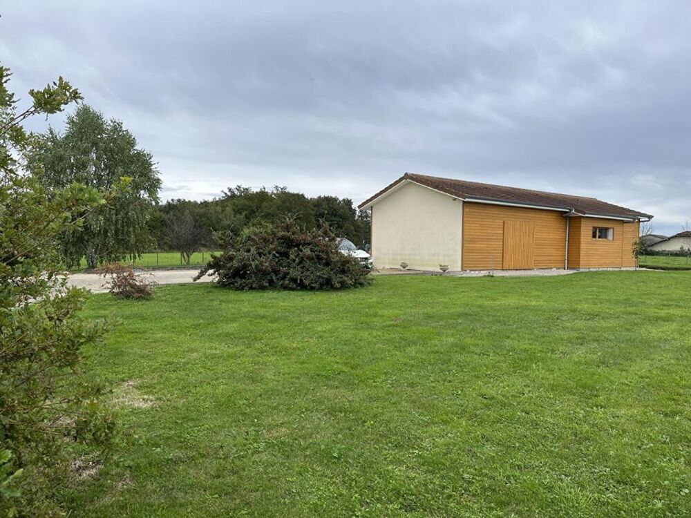 Bâtiment Agricole Bresse Vallons 135 m2 terrain 12043 m²