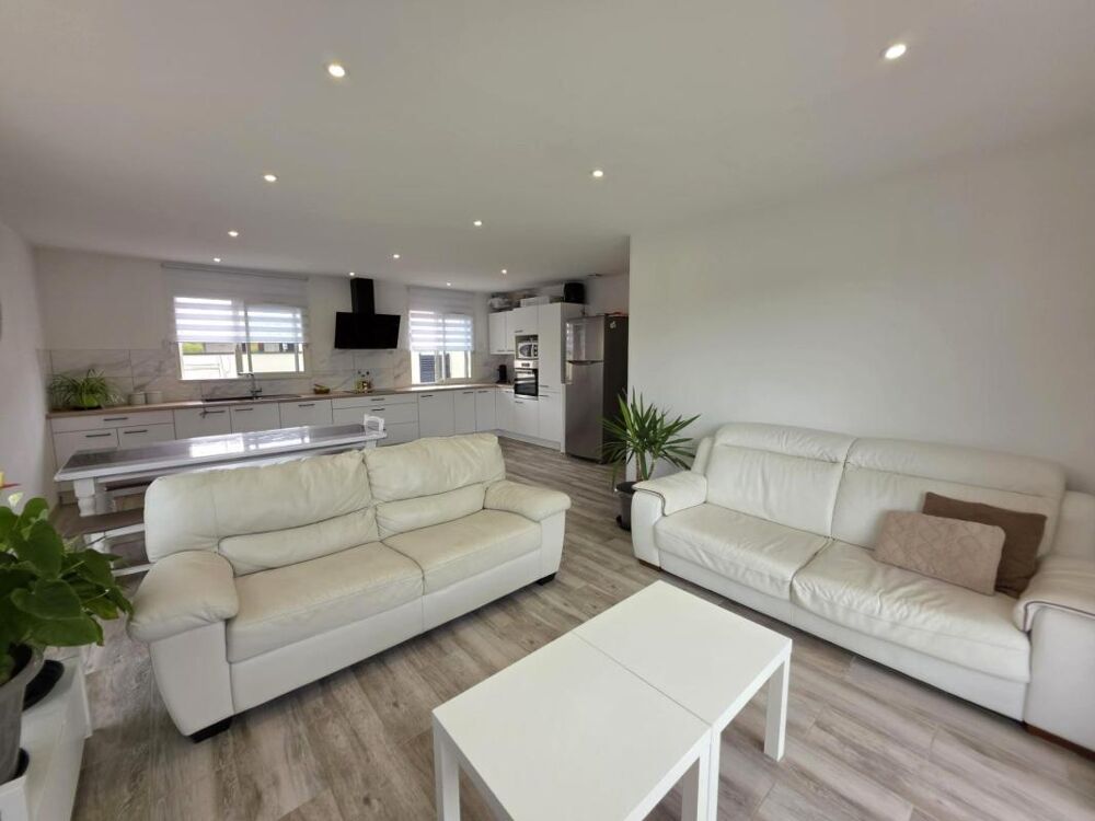 Maison à vendre de plain-pied  4 chambres - 99 m²  THIERS (63300)  255 000 euros