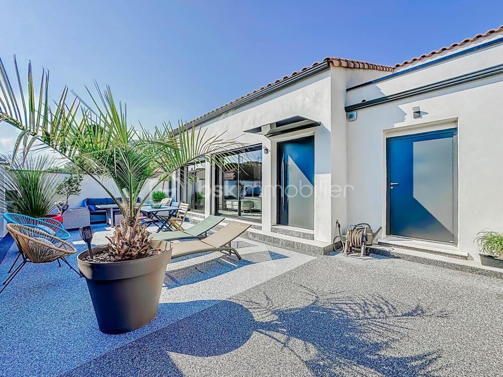 UNIQUE *** Magnifique Villa neuve T7 de 190m2 avec piscine à PALAVAS ***