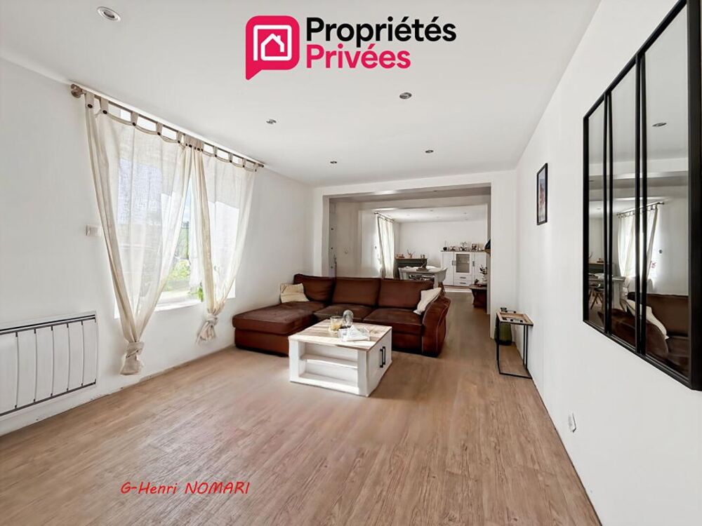 Maison à Pouancé Ombree D Anjou 6 pièce(s) 140 m2 - 4 Chambres
